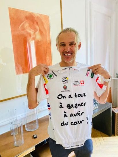 Paul BELMONDO
The jersey worn by Paul Belmondo...