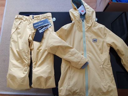BILLABONG
Billabong yellow ski jacket and...