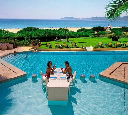 LES FLAMANTS ROSES 4*
Stay of 2 nights in...