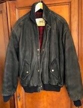 CHEVIGNON
Vintage L-size Chevignon jacket...