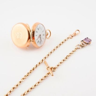 Gusset watch in yellow gold (750) 
 
White...