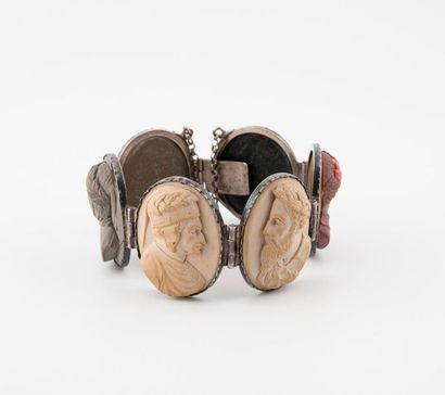 ITALIE, fin du XIXème ou début du XXème siècle

Bracelet...
