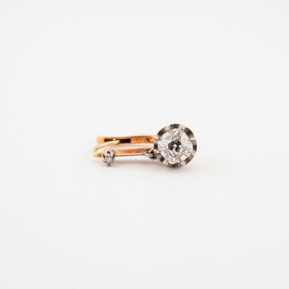 Sleeper in yellow gold (750) and platinum...
