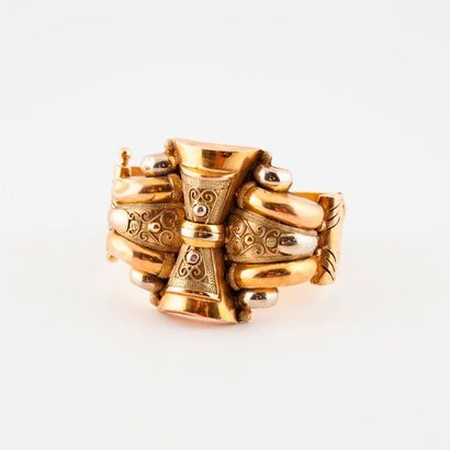 Important three-tone (750) gold opening cuff...