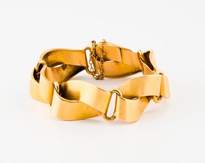 Articulated bracelet in yellow gold (750)...