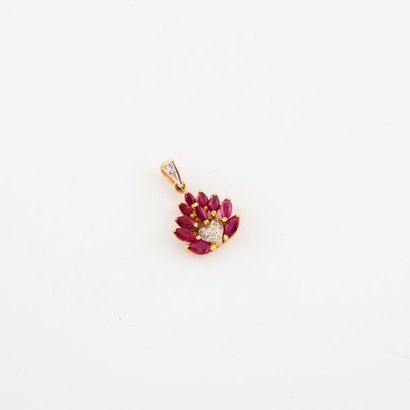 Pendant in yellow gold (750) representing...