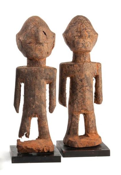 GHANA, Ewé
Pair of twins.
Carved wood, classic...