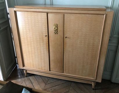 Dans le goût de Jean PASCAUD
Meuble à hauteur...
