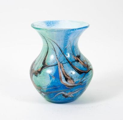 Michèle LUZORO (1949) 
Vase Lagon. 
En verre...