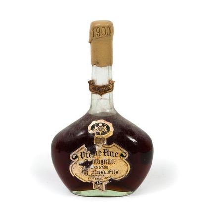 GELAS & FILS Une bouteille, 1900.
Armagnac...