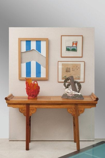 CHINE
Moulded and stripped natural wood console
.
20th...