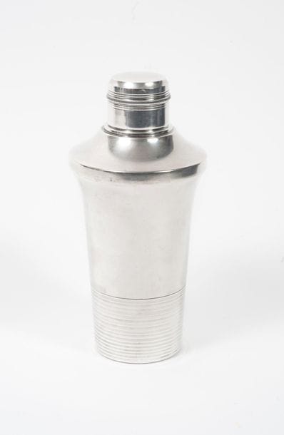 Probablement de DESCHAMPS Frères 
Shaker...