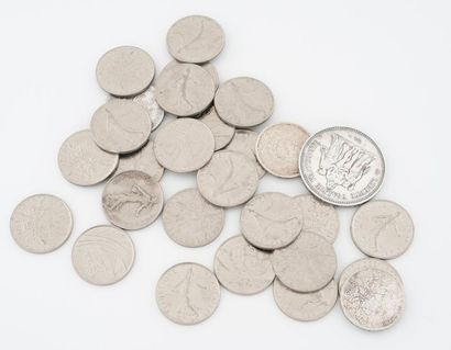 Lot de pièces en argent dont 5 francs, 50...