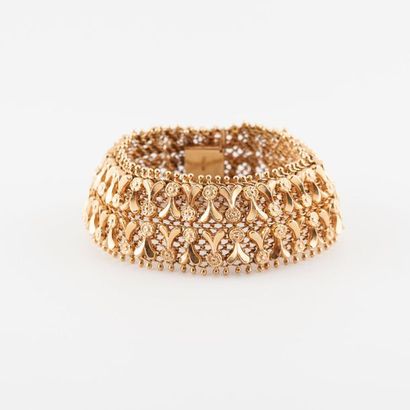 Bracelet ruban en or jaune (750) à maille...