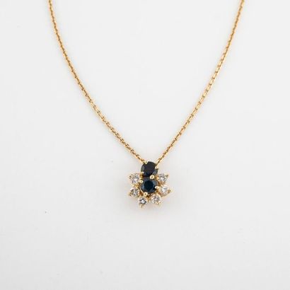 Collier en or jaune (750) à maille forçat...