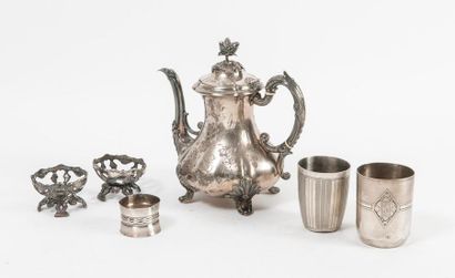Lot de pièces de forme en argent (950) :
-...