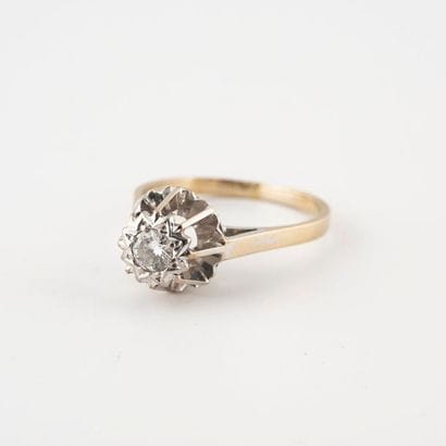 Bague solitaire en or jaune (750) rhodié,...