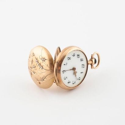 Montre de col en or jaune (750).
Couvercle...