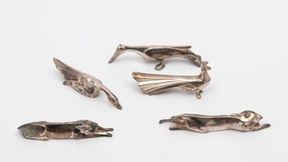 O. Gallia
Cinq pose-couteaux zoomorphes en...