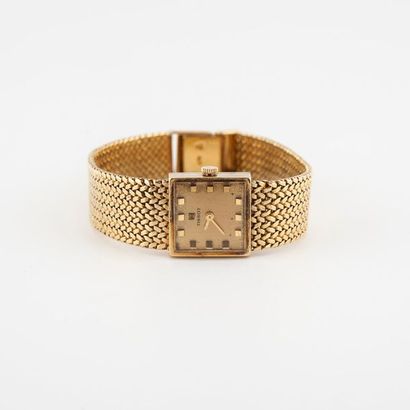 TISSOT
Montre-bracelet de dame en or jaune...