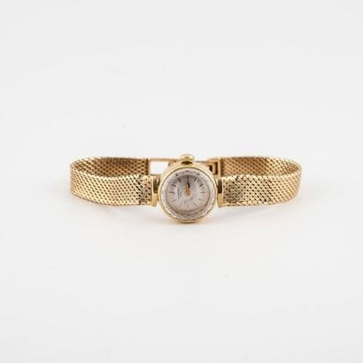 UNIVERSAL GENEVE
Montre bracelet de dame...