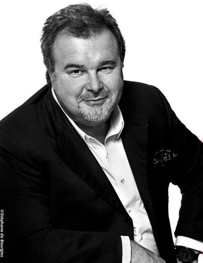PIERRE HERMÉ
3 superbes livres du Chef Pâtissier...