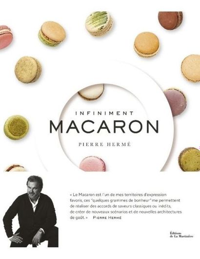 PIERRE HERMÉ
3 superbes livres du Chef Pâtissier...