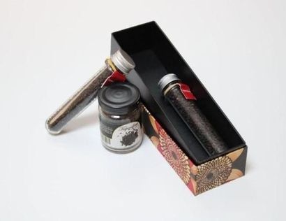 ASSOCIATION ZAZAKELY SAMBATRA
Un coffret...