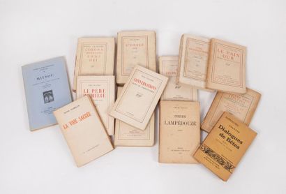 Lot de treize volumes
Comprenant : 
**PAUL...