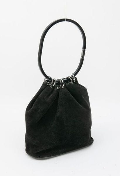 GUCCI par Tom FORD
Sac seau en daim noir...
