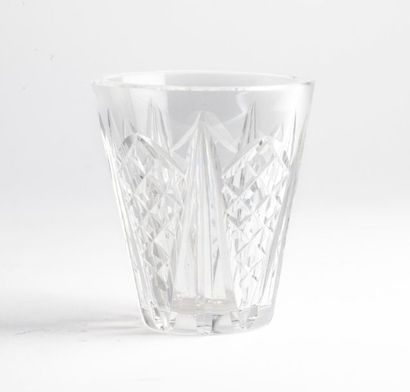 BACCARAT
Centre de table.
En cristal moulé...