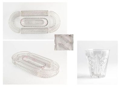 BACCARAT
Centre de table.
En cristal moulé...