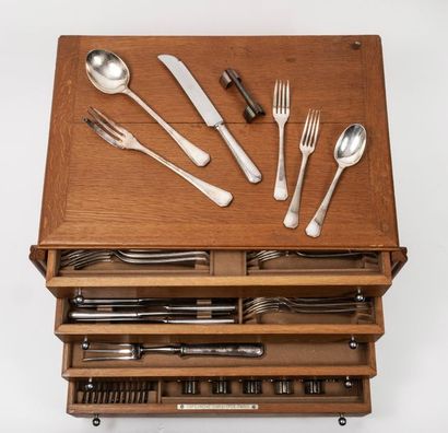 CHRISTOFLE
Ménagère modèle America, circa...