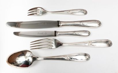 CHRISTOFLE
Ménagère en métal argenté à décor...