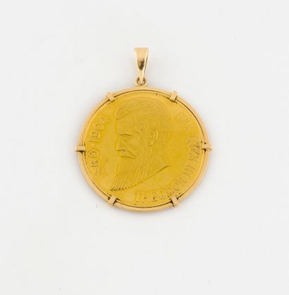 ISRAEL
Pendant in yellow gold (750) holding...