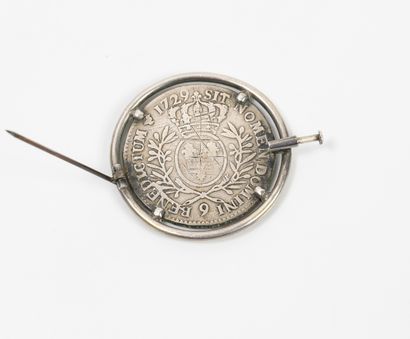France
Silver pendant (min. 800) holding...