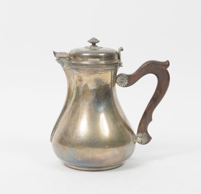 BOIN TABURET, Paris
Cafetière en balustre...