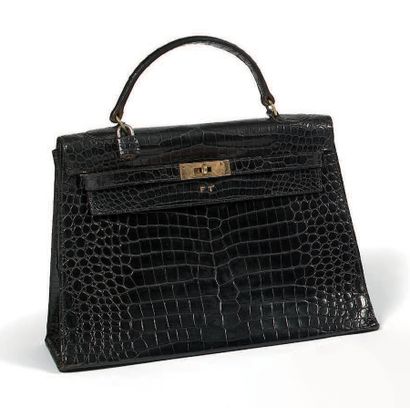 HERMES Paris
*Sac Kelly 32 cm sellier en...