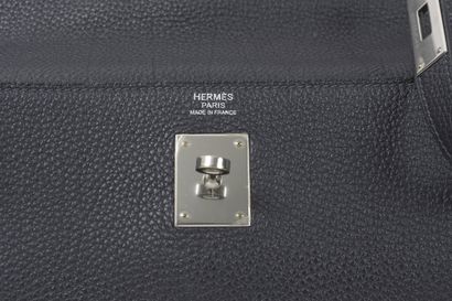 HERMÈS Paris

Sac Kelly 32 cm retourné en...