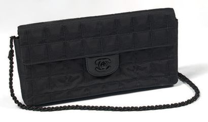 Chanel,
Chocolate bar
Sac baguette ou pochette...