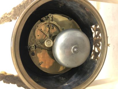 Importante pendule portique en marbre blanc,...