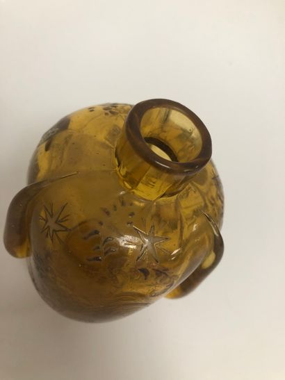 Émile GALLÉ (1846-1904)
Convex bottle on...