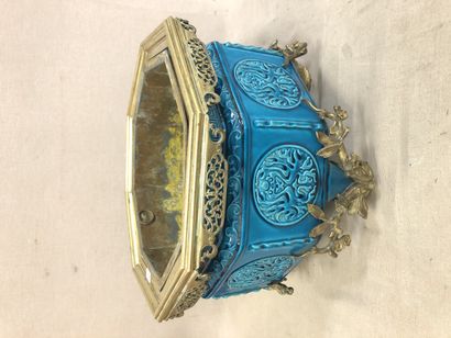 Théodore DECK (1823-1891)
Jardinière octogonale...