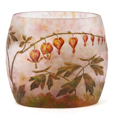 DAUM à Nancy
Small flat-bottomed vase with...