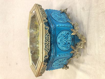 Théodore DECK (1823-1891)
Jardinière octogonale...