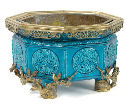 Théodore DECK (1823-1891)
Jardinière octogonale...