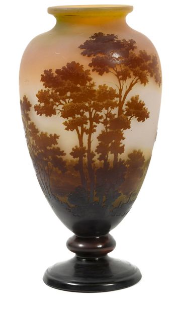 ÉTABLISSEMENTS GALLÉ
Baluster vase on a ringed...