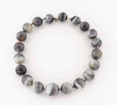 Collier de billes d'agate grise veinée en...