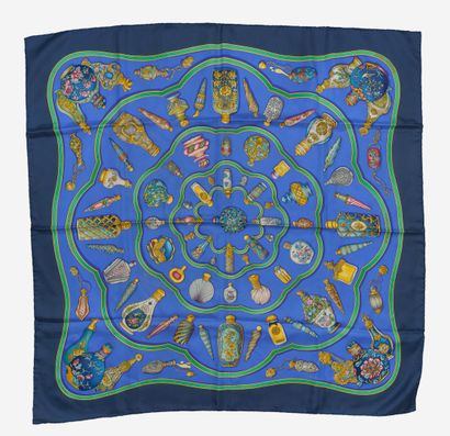 HERMES Paris
Carré en twill de soie imprimée...