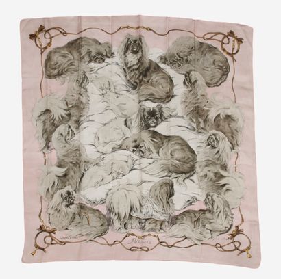 HERMES, Paris
Carré en twill de soie imprimé...